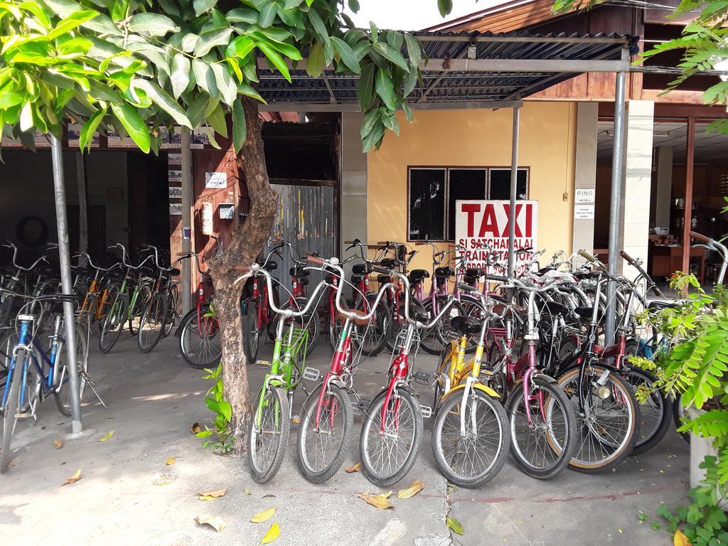 Vitoonguesthouse2Fanrooms & Aircondition Sukhothai Eksteriør bilde